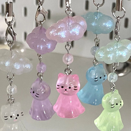 Glow-in-the-Dark Cloud Cat Aesthetic Keychain